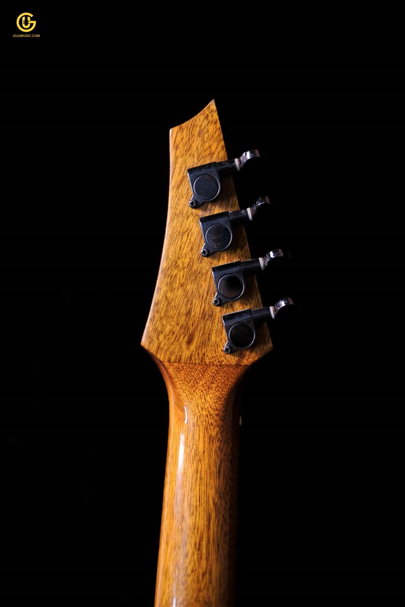 UKULELE TENGGE