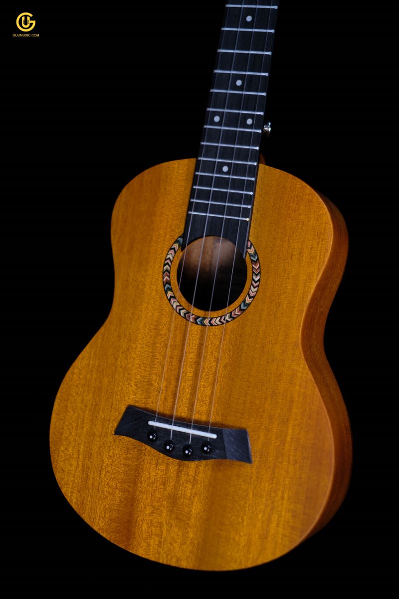 UKULELE MAHO