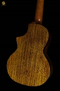 UKULELE TENGGE